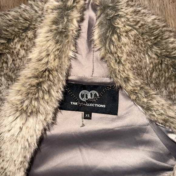 Tart Collections • Kyla Faux Fur Vest - Picture 6 of 10